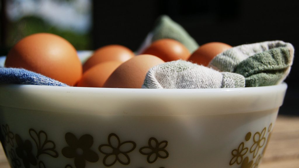 Lovely eggs by Modern Scribe Photography - seen on Pixies Pocket