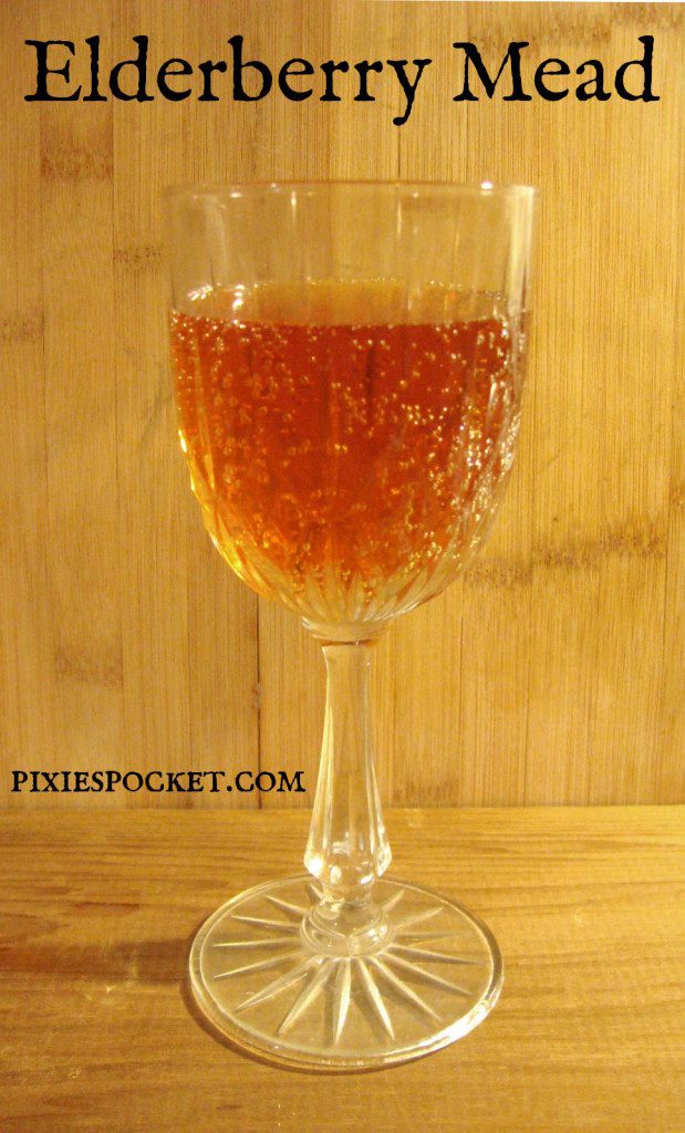 Recipe for Elderberry Mead (1 gallon) from Pixiespocket.com