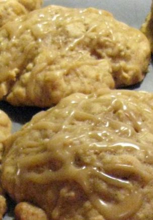 Oatmeal Applesauce Cookies with Maple Drizzle
