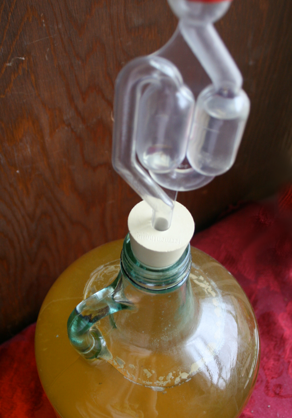 How to Make a Gallon of Mead: A Simple Mead Recipe